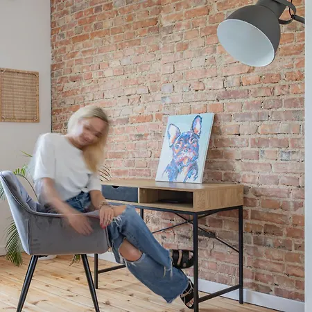 Glow Apartments, Midtown Blisko Dworca Pkp Lägenhet