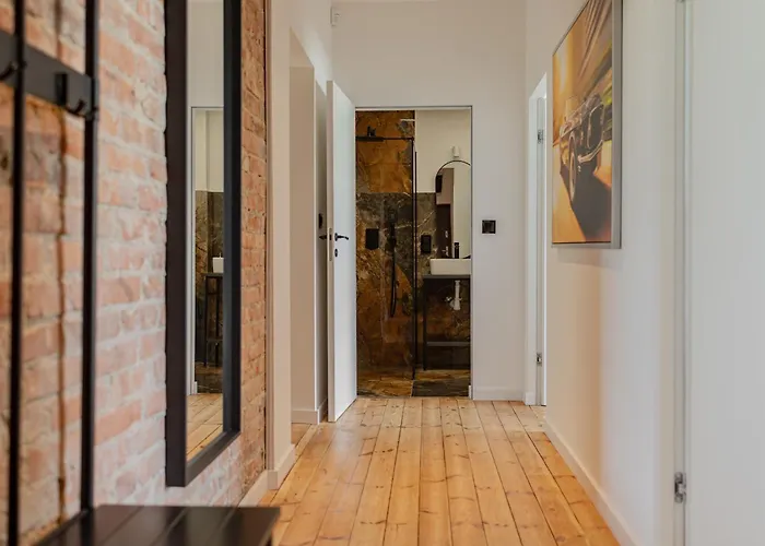 Apartament Glow Apartments, Midtown Blisko Dworca Pkp